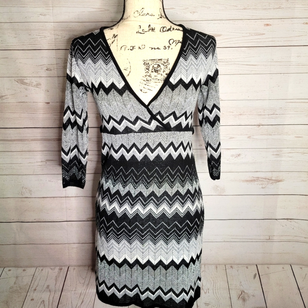 Say what small sparkle dress black grey pattern zig zag event v neck deep v